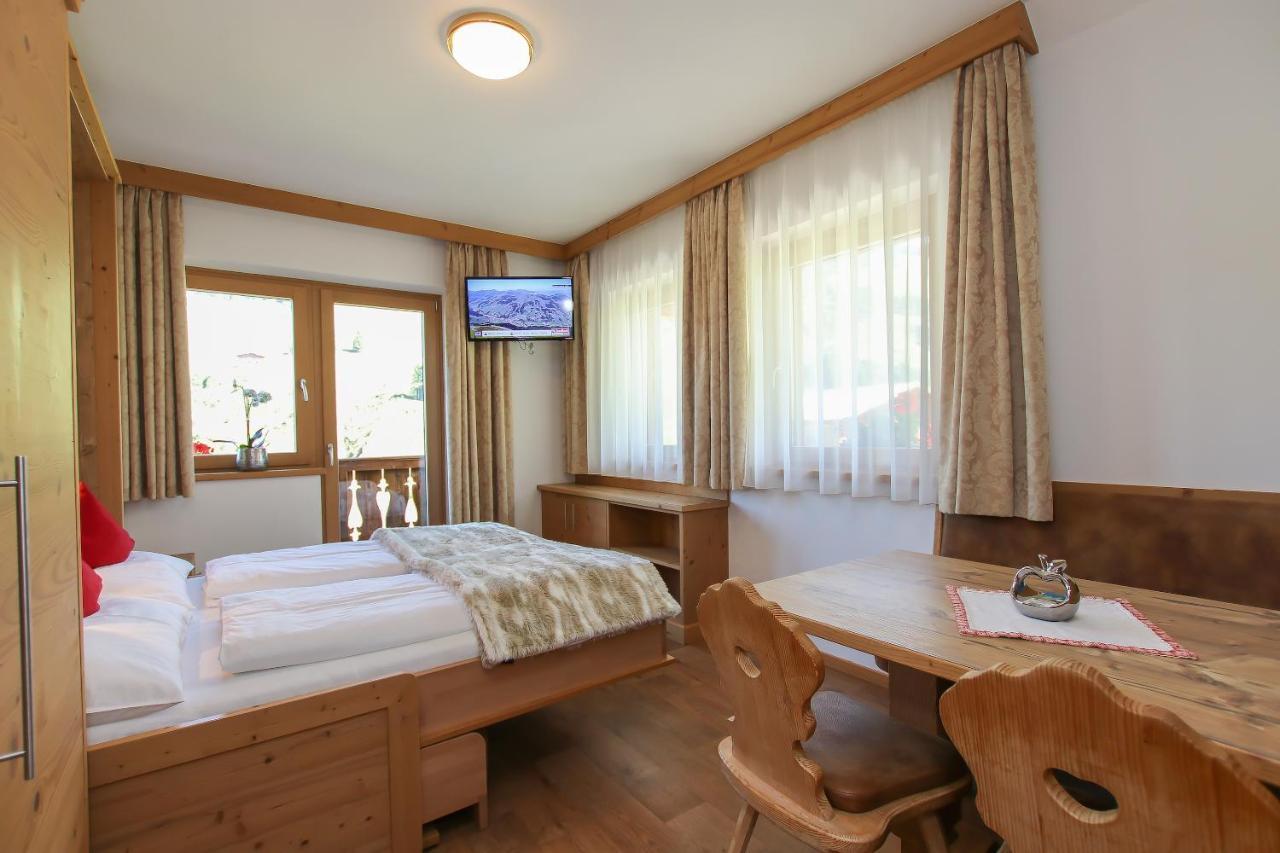 Landhaus Hinterglemm Apartment Заалбах-Хинтерглем Екстериор снимка
